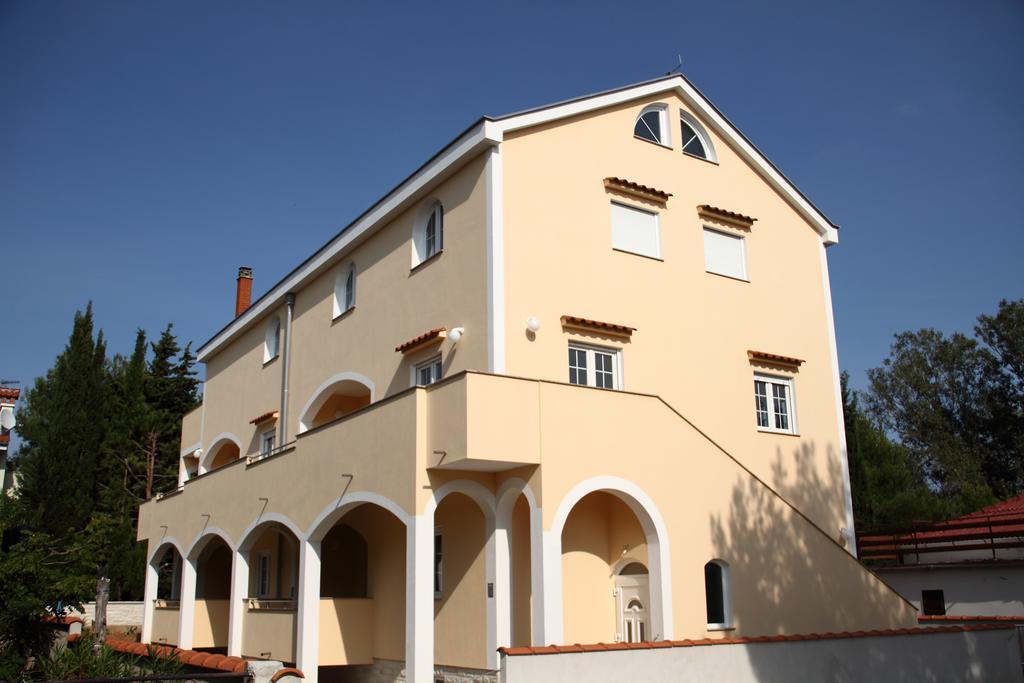 Apartment Jadera *